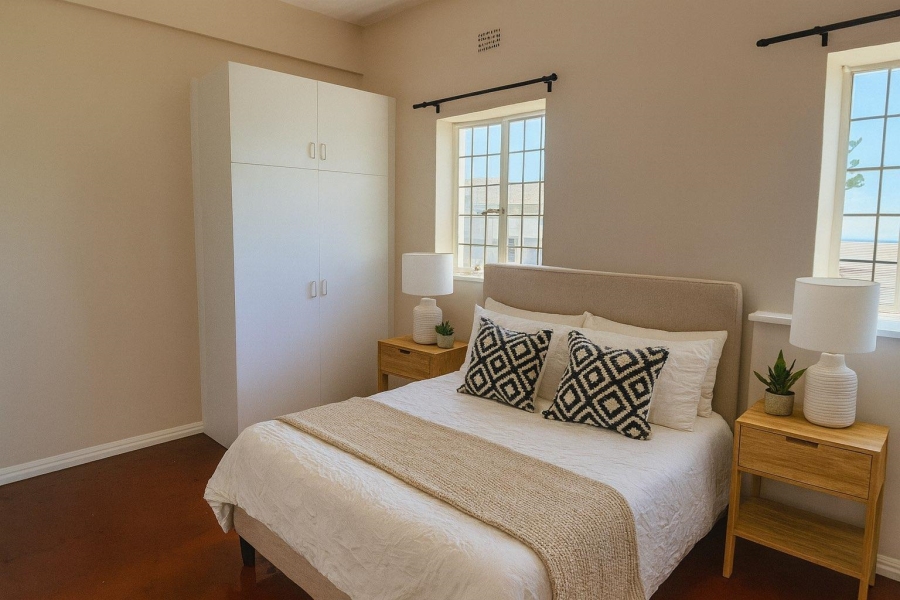 2 Bedroom Property for Sale in Sea Point Western Cape